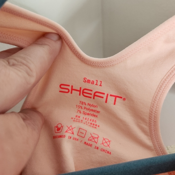 SHEFIT womens size small NWT pink front zip lounge seamless sports bra - Picture 2 of 4